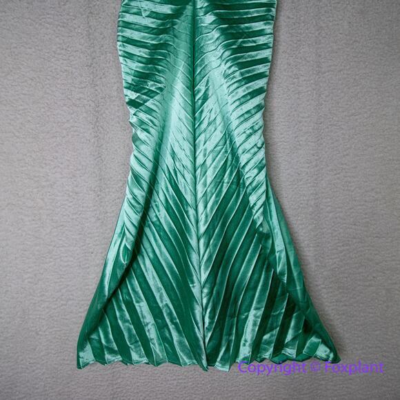 Anthropologie Delfi Pleated Pop Midi Dress in green, size XS - Picture 16 of 16